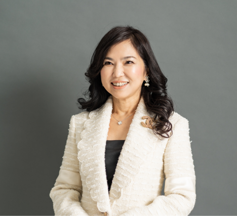 井内由佳(写真)